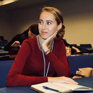 Meet your Posher, Julia